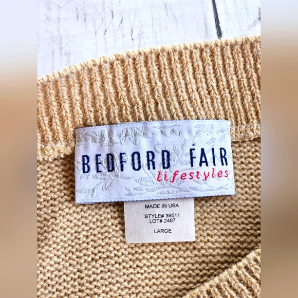 Bedford Fair Lifestyles Cream & Gold Glitter Sparkle Crew Neck Oversized Sweater - Picture 8 of 9
